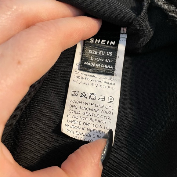 NWOT 5$ ADD ON! SHEIN blouse with gold buttons - Picture 2 of 5